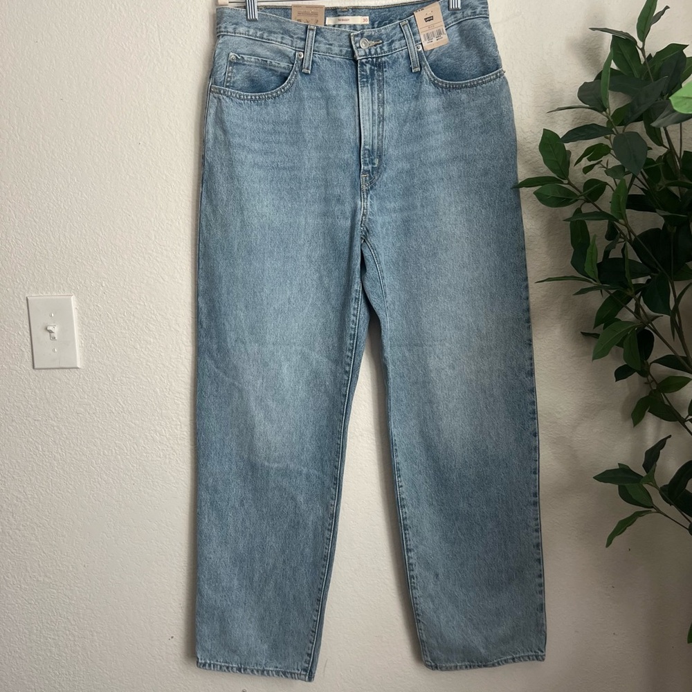 Levi’s ‘94  baggy Denim light wash Jeans size 30
